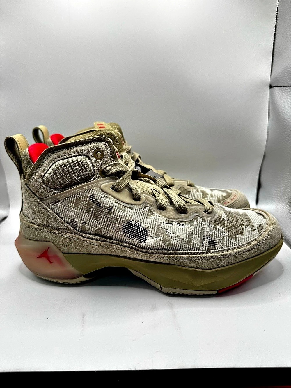 Jordan Zion 3 Men's Sneakers US 7.5 Like New 9women